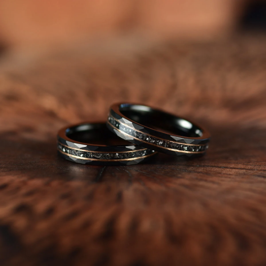 Black Hammered Tungsten Meteorite Women's Wedding Band 4MM - PRISTINE RINGS