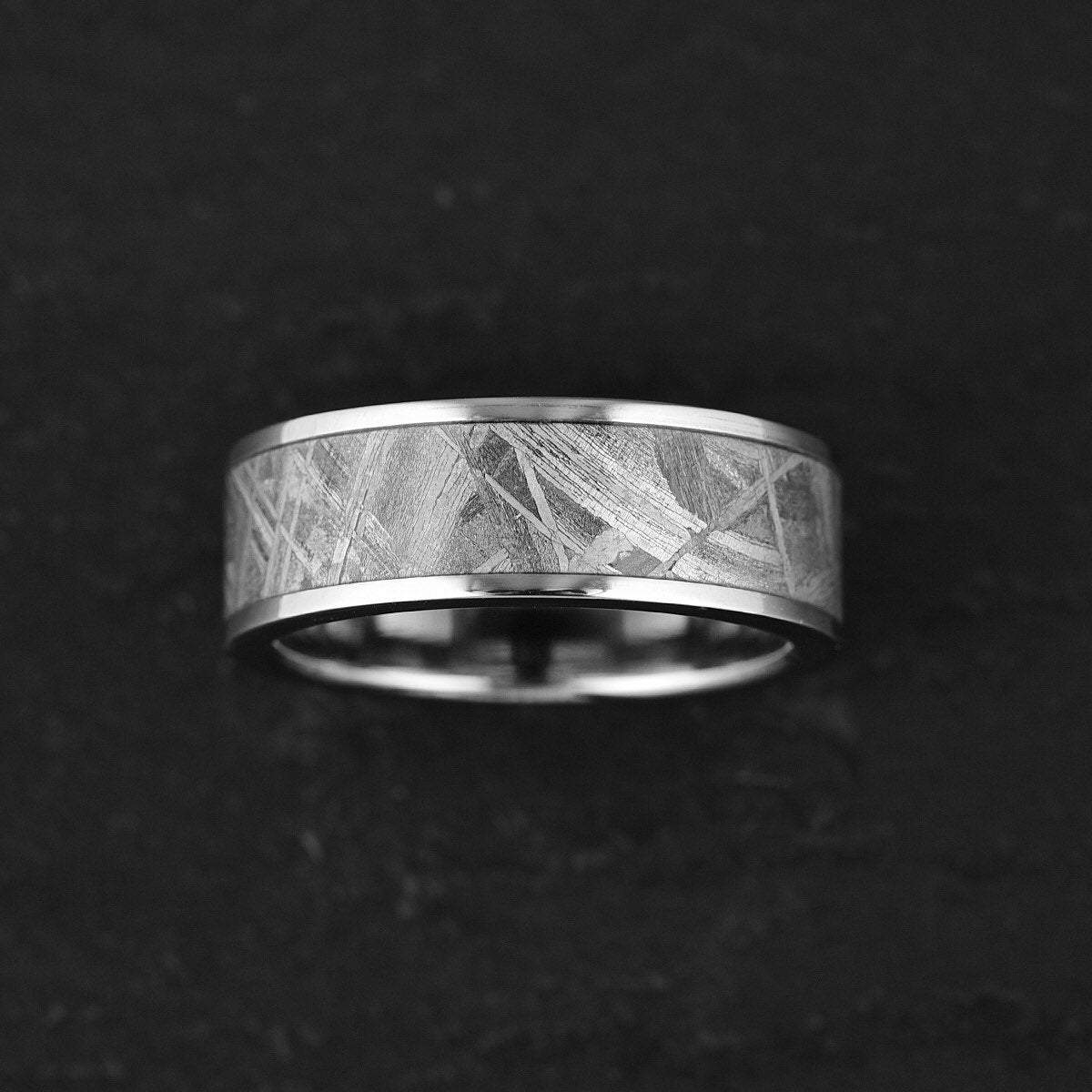 Muonionalusta Meteorite Titanium Men's Wedding Band 8MM